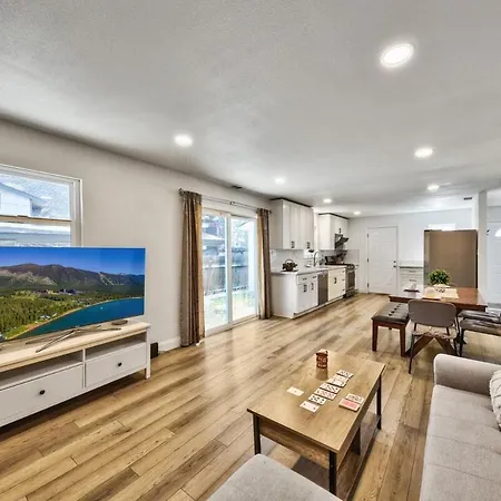 Relaxing Tahoe Family Retreat